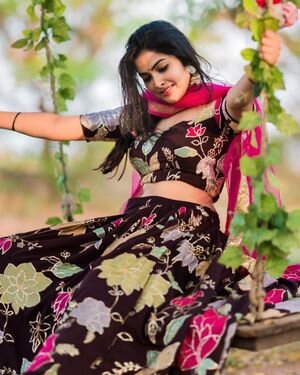 Divi Vadthya Latest Photos | Picture 1855047