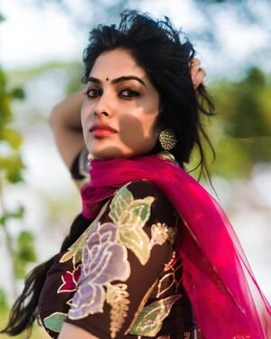 Divi Vadthya Latest Photos | Picture 1855055