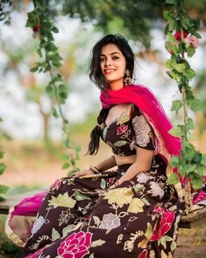 Divi Vadthya Latest Photos | Picture 1855050
