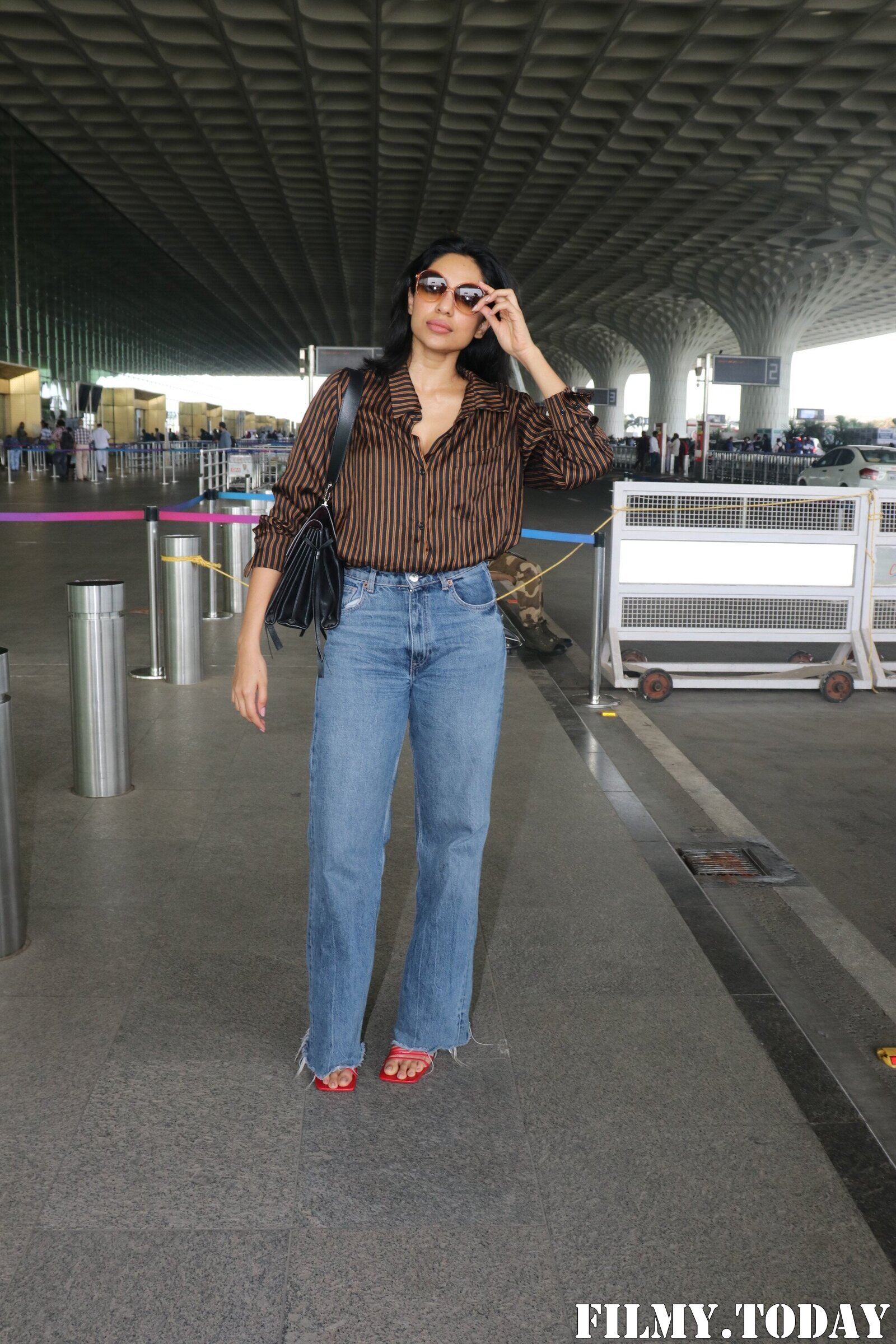 Shobita Dhulipala - Photos: Celebs Spotted At Airport | Picture 1867415
