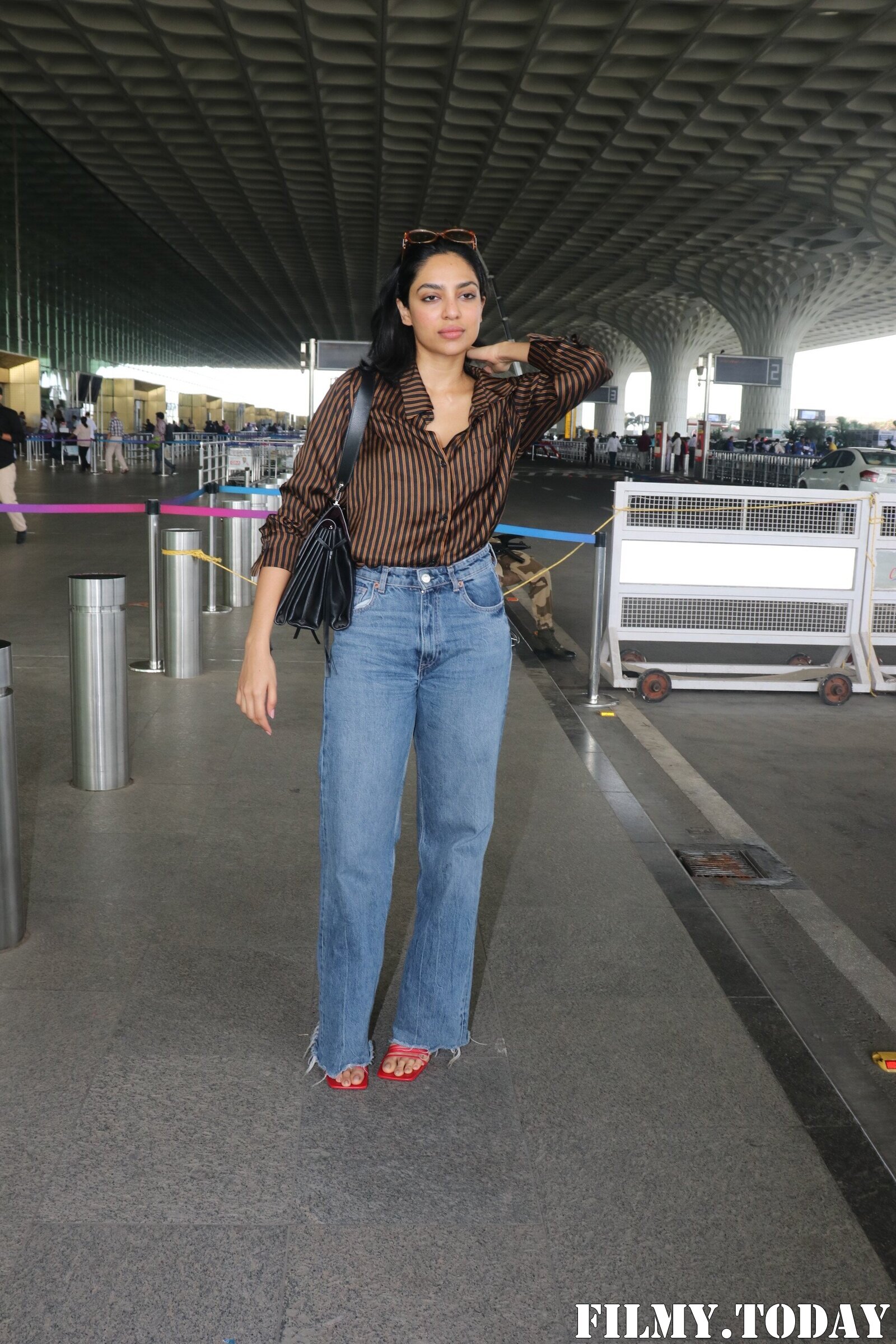 Shobita Dhulipala - Photos: Celebs Spotted At Airport | Picture 1867412