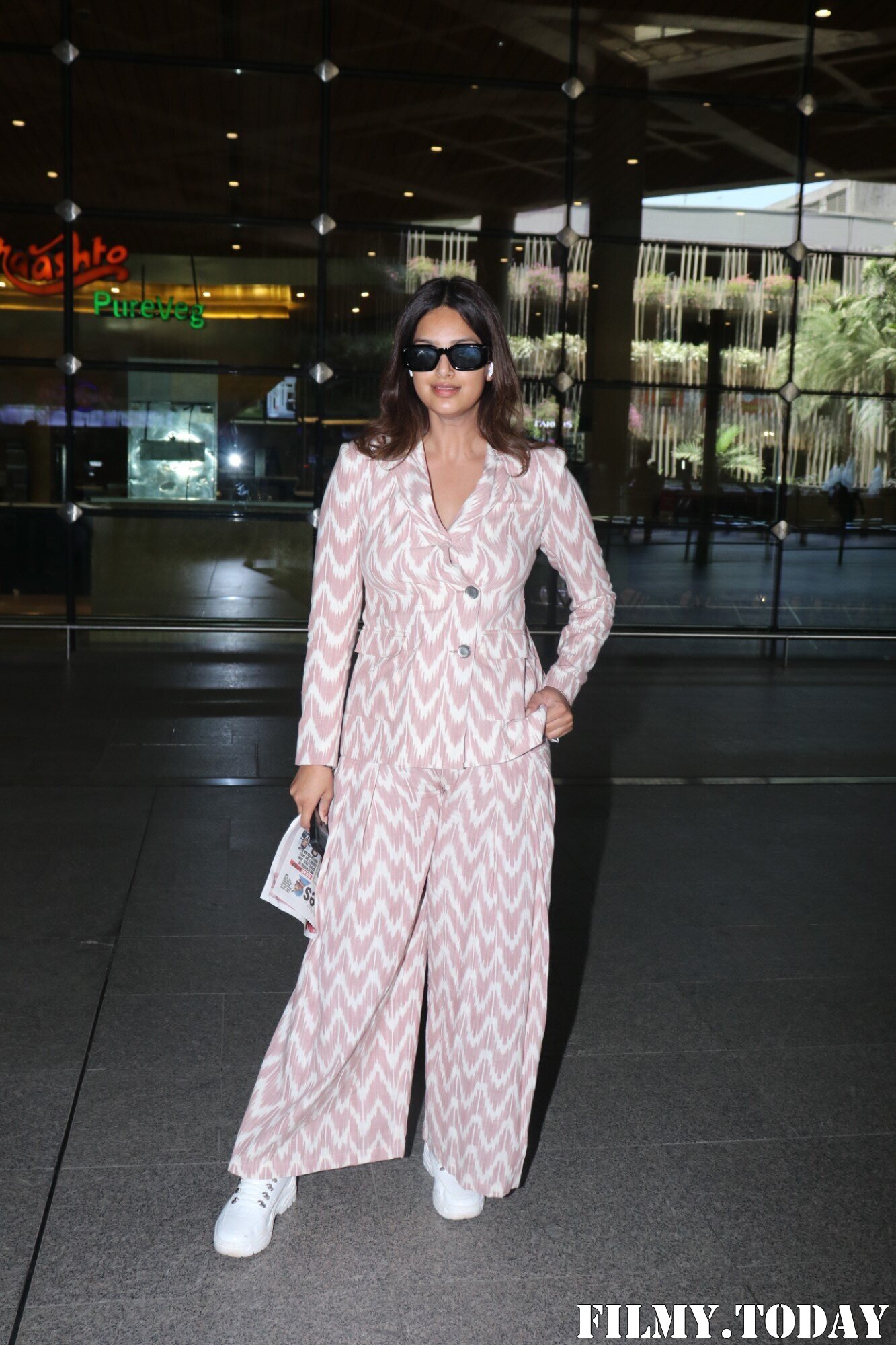 Harnaaz Kaur Sandhu - Photos: Celebs Spotted At Airport | Picture 1867348