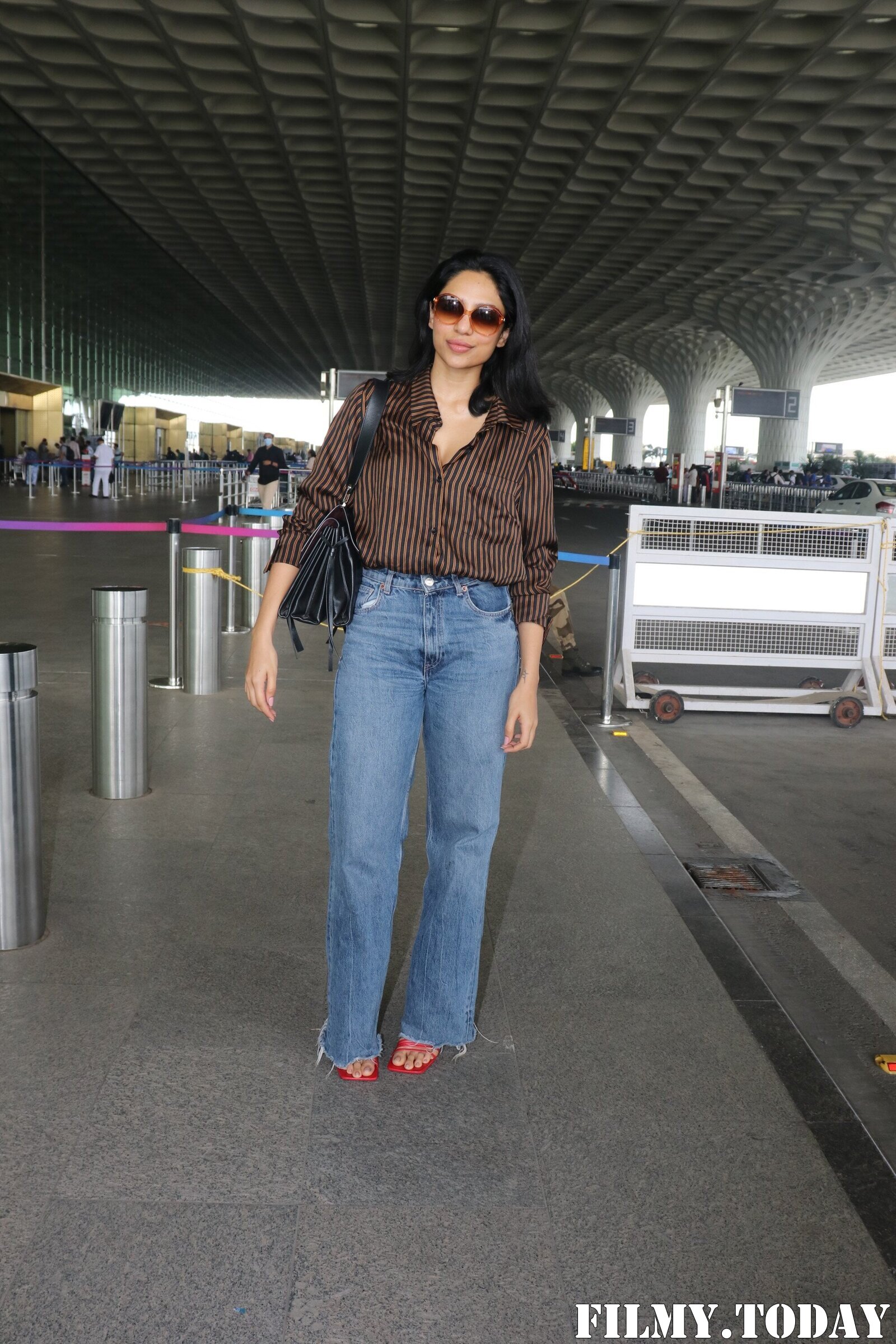 Shobita Dhulipala - Photos: Celebs Spotted At Airport | Picture 1867416