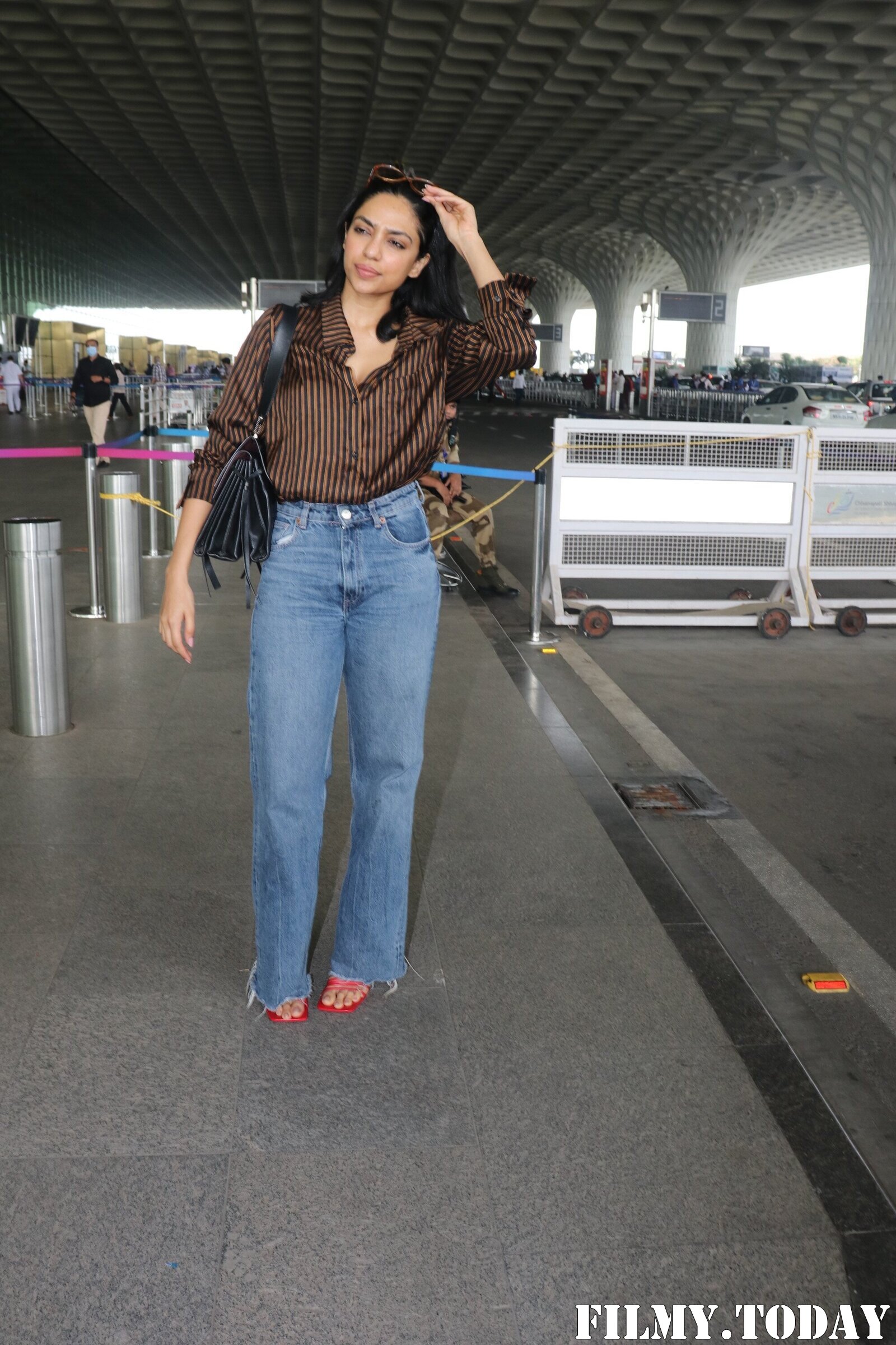Shobita Dhulipala - Photos: Celebs Spotted At Airport | Picture 1867411