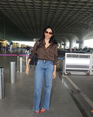 Shobita Dhulipala - Photos: Celebs Spotted At Airport