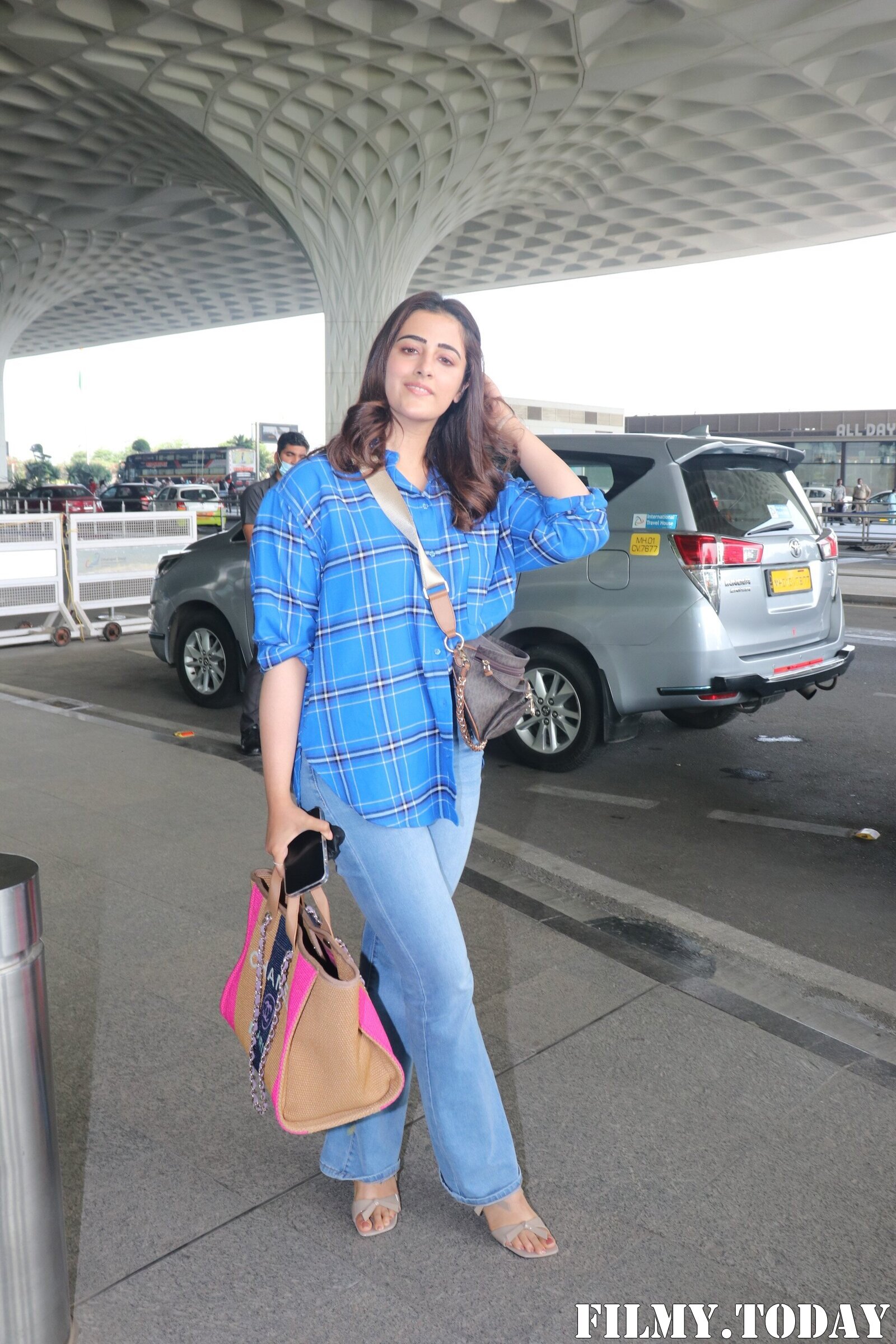 Nupur Sanon - Photos: Celebs Spotted At Airport | Picture 1867504