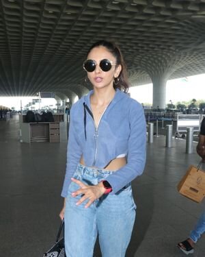 Rakul Preet Singh - Photos: Celebs Spotted At Airport | Picture 1867524