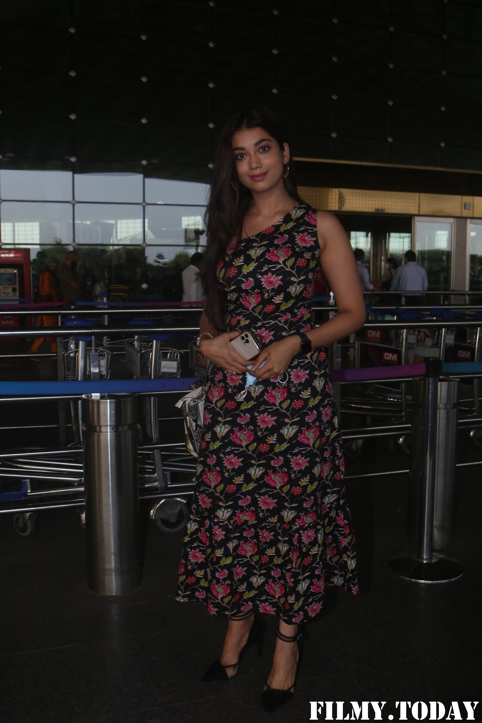 Digangana Suryavanshi - Photos: Celebs Spotted At Airport | Picture 1867658