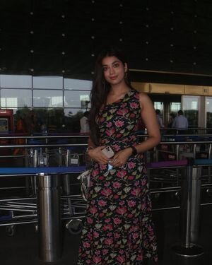 Digangana Suryavanshi - Photos: Celebs Spotted At Airport | Picture 1867658