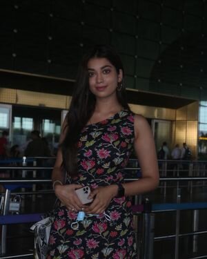 Digangana Suryavanshi - Photos: Celebs Spotted At Airport