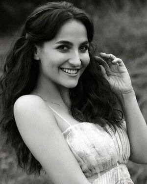 Elli Avram Latest Photos | Picture 1884918