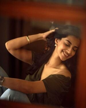 Meenakshi Chaudhary Latest Photos | Picture 1886700