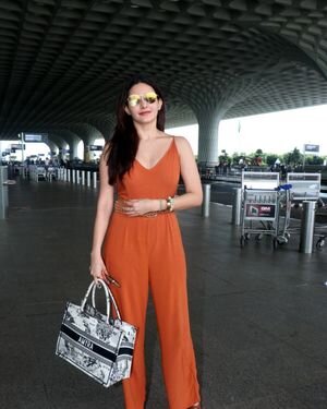 Amyra Dastur - Photos: Celebs Spotted At Airport | Picture 1886949