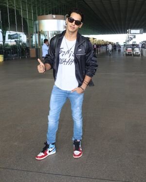 Ishaan Khattar - Photos: Celebs Spotted At Airport | Picture 1888501