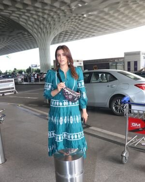 Nupur Sanon - Photos: Celebs Spotted At Airport | Picture 1888499