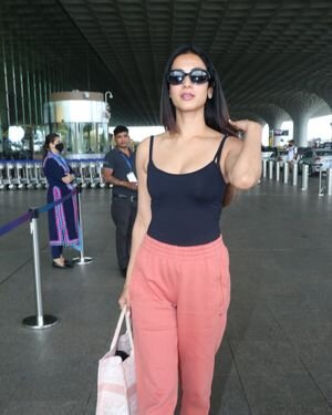Sonal Chauhan - Photos: Celebs Spotted At Airport | Picture 1888508