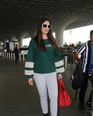 Raai Laxmi - Photos: Celebs Spotted At Airport | Picture 1903253