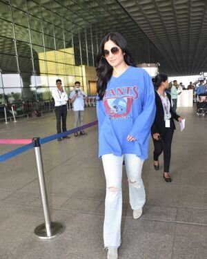 Katrina Kaif - Photos: Celebs Spotted At Airport | Picture 1903325