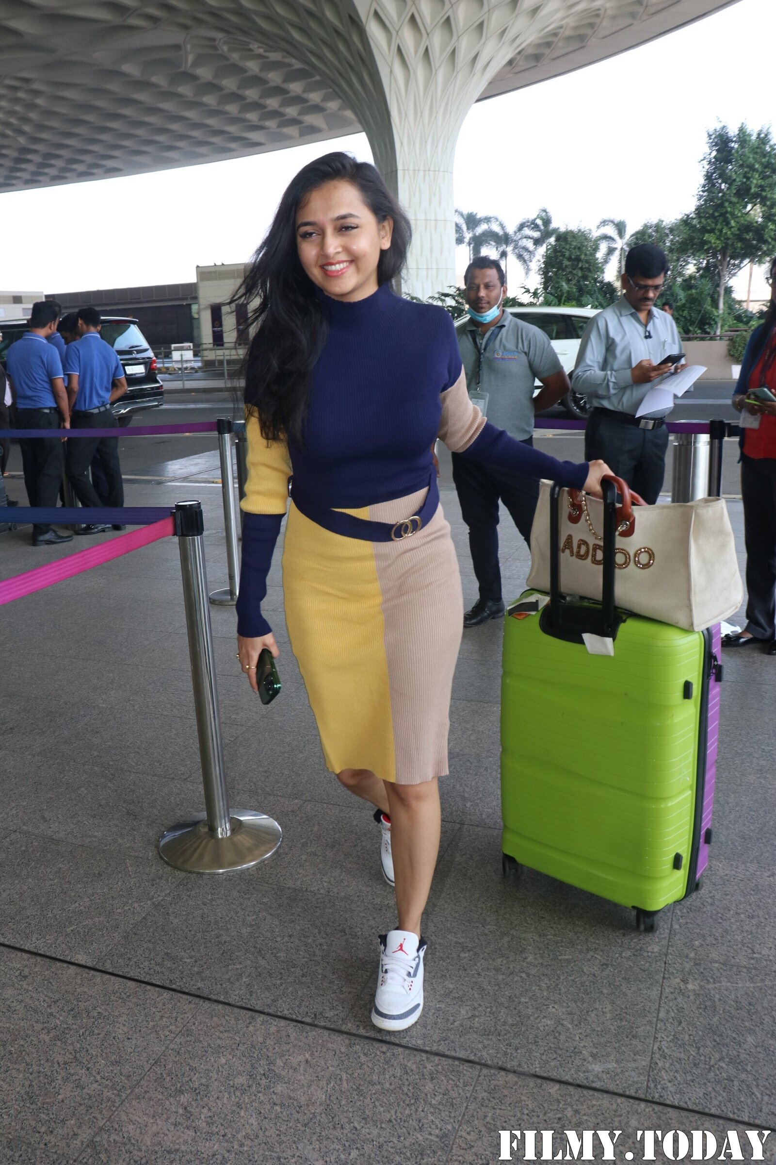 Tejasswi Prakash - Photos: Celebs Spotted At Airport | Picture 1903593