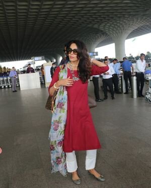 Mallika Sherawat - Photos: Celebs Spotted At Airport