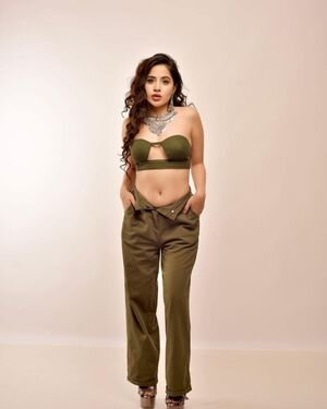 Urfi Javed Latest Photos | Picture 1860990