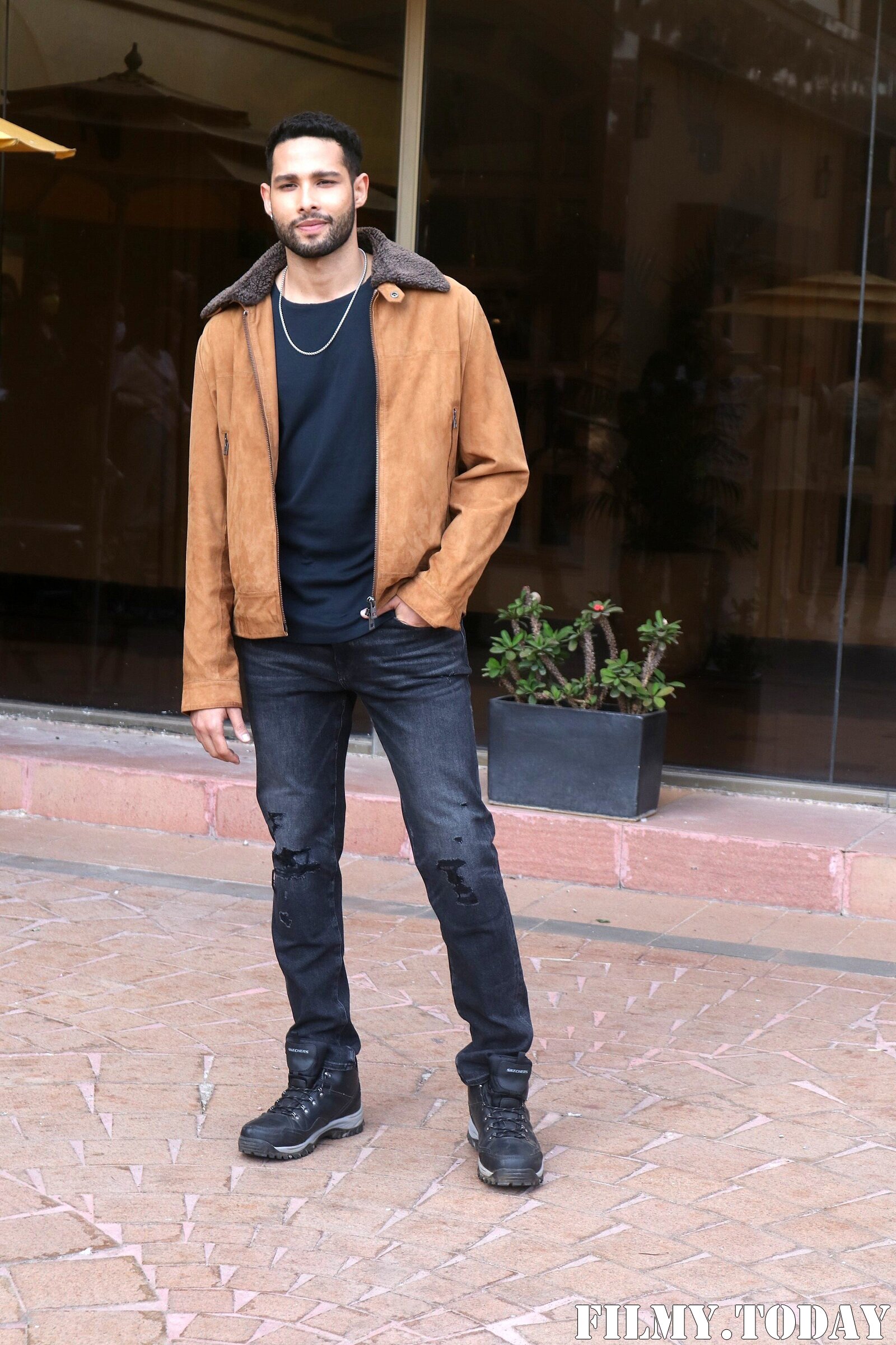 Siddhant Chaturvedi - Photos: Promotion Of Film Gehraiyaan At Taj Lands End | Picture 1861211
