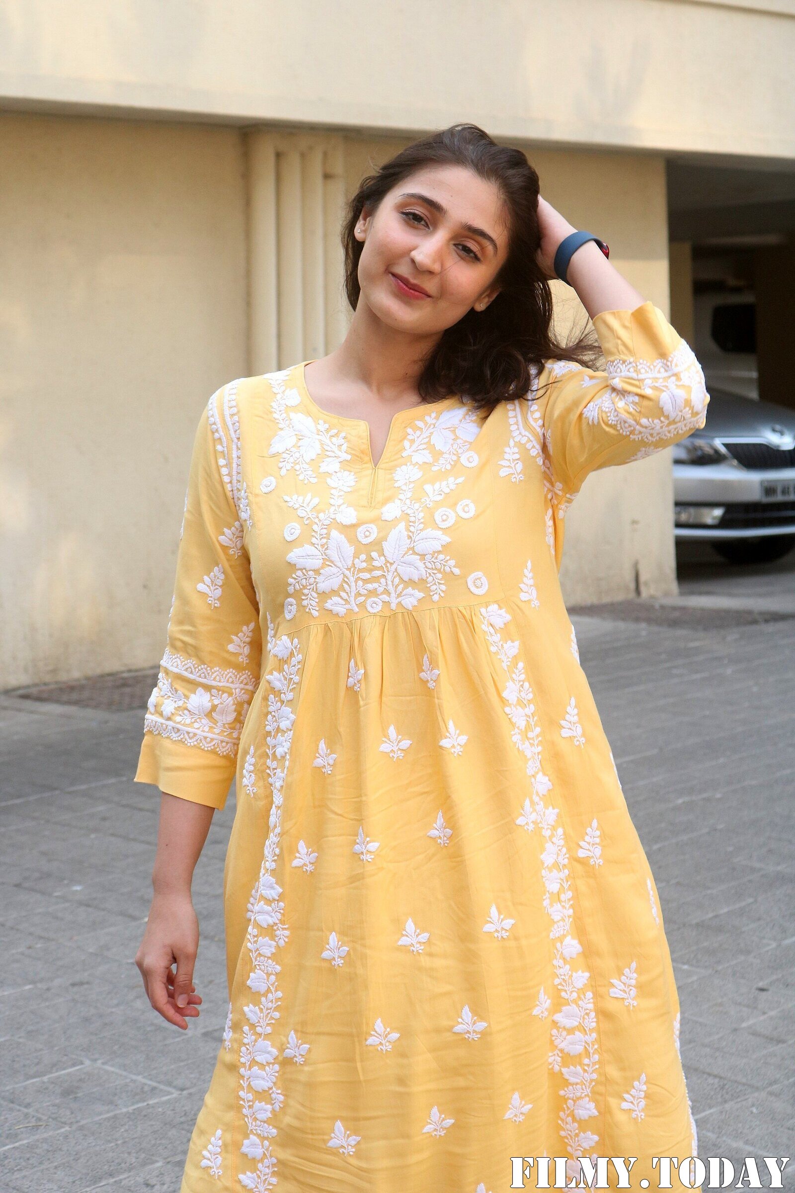 Dhvani Bhanushali - Photos: Celebs Spotted At Bandra | Picture 1861620