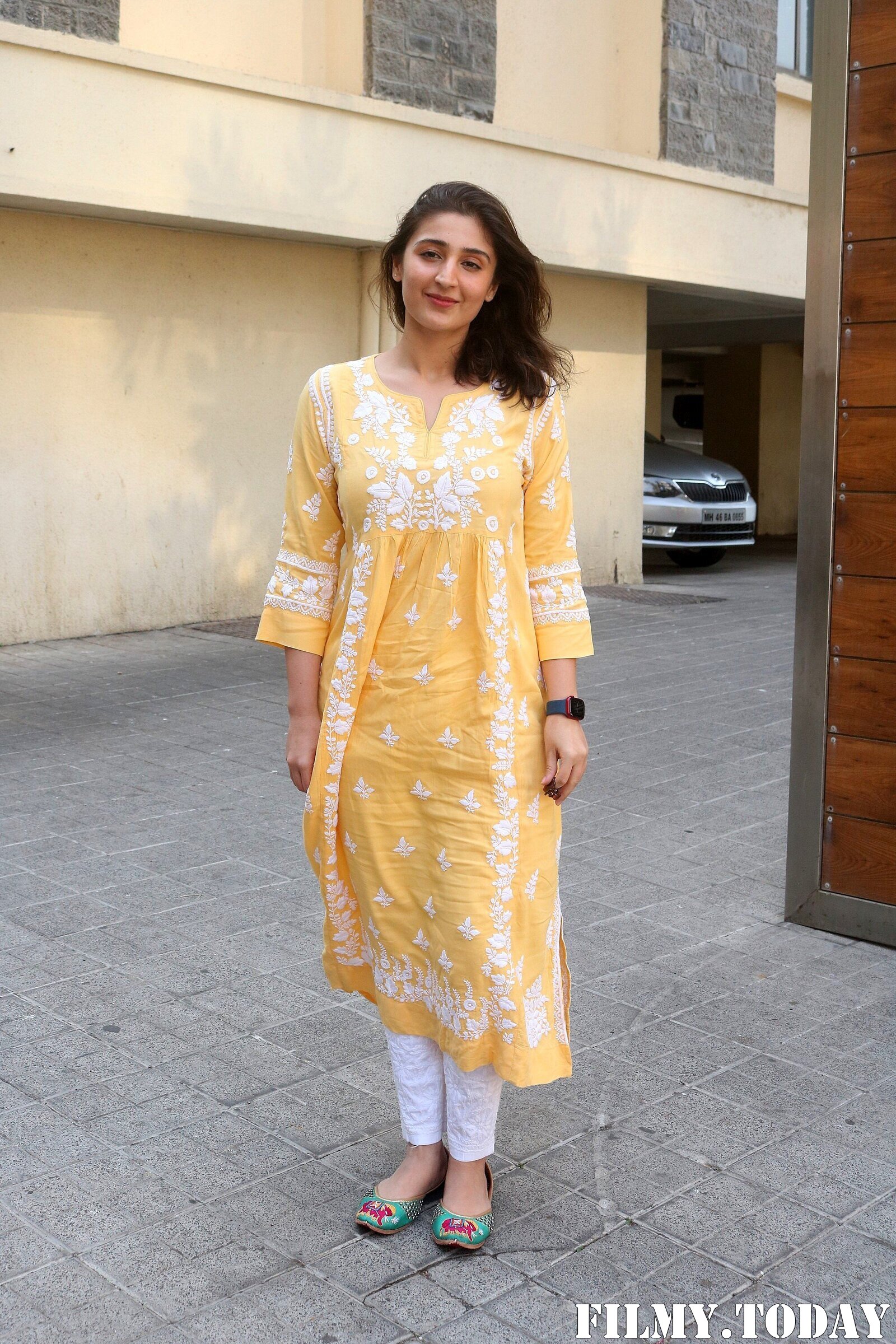 Dhvani Bhanushali - Photos: Celebs Spotted At Bandra | Picture 1861618