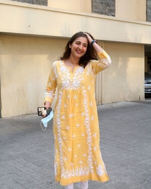 Dhvani Bhanushali - Photos: Celebs Spotted At Bandra | Picture 1861616