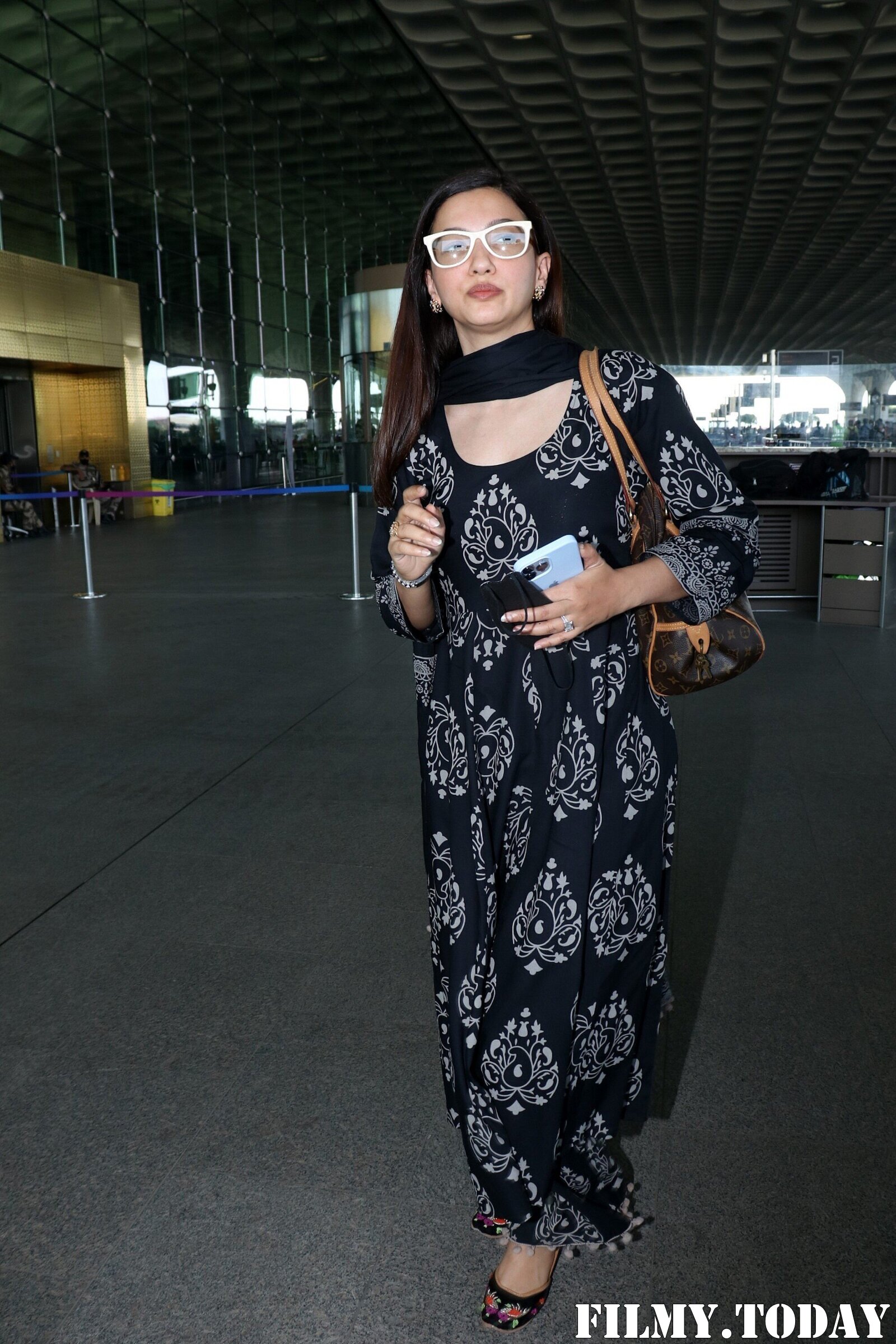 Gauhar Khan - Photos: Celebs Spotted At Airport | Picture 1862191