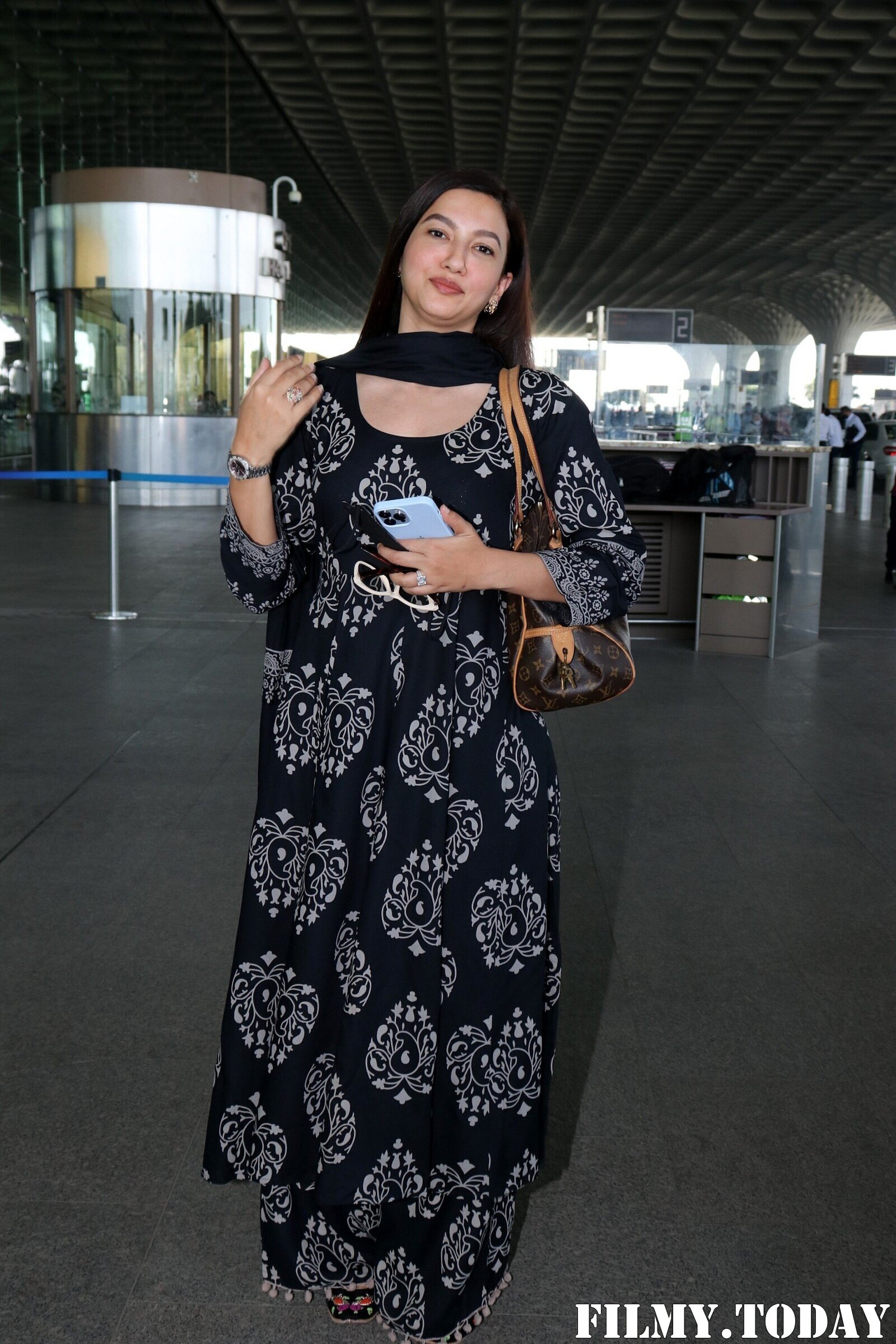 Gauhar Khan - Photos: Celebs Spotted At Airport | Picture 1862200