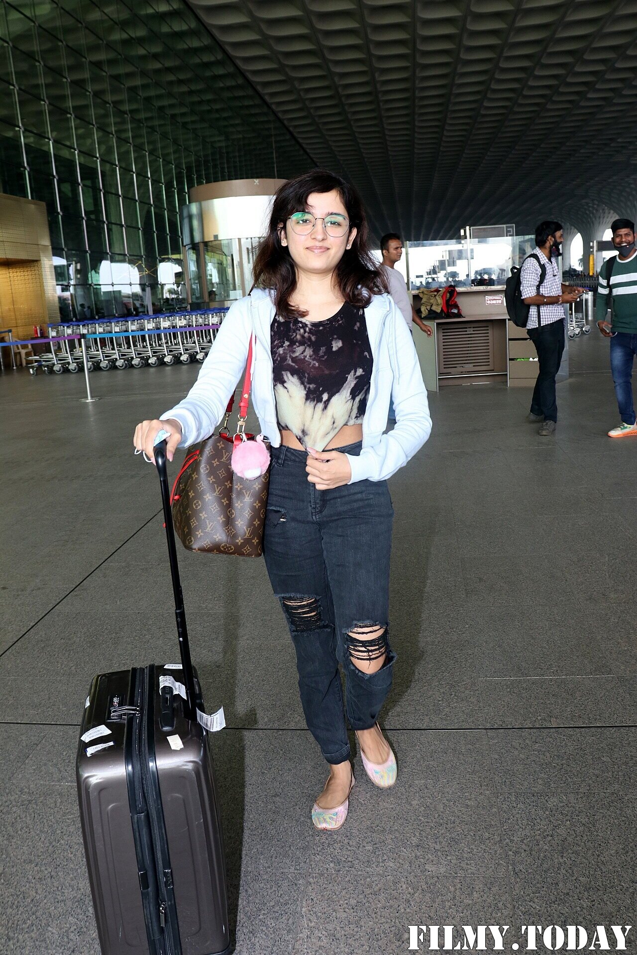 Shirley Setia - Photos: Celebs Spotted At Airport | Picture 1862147