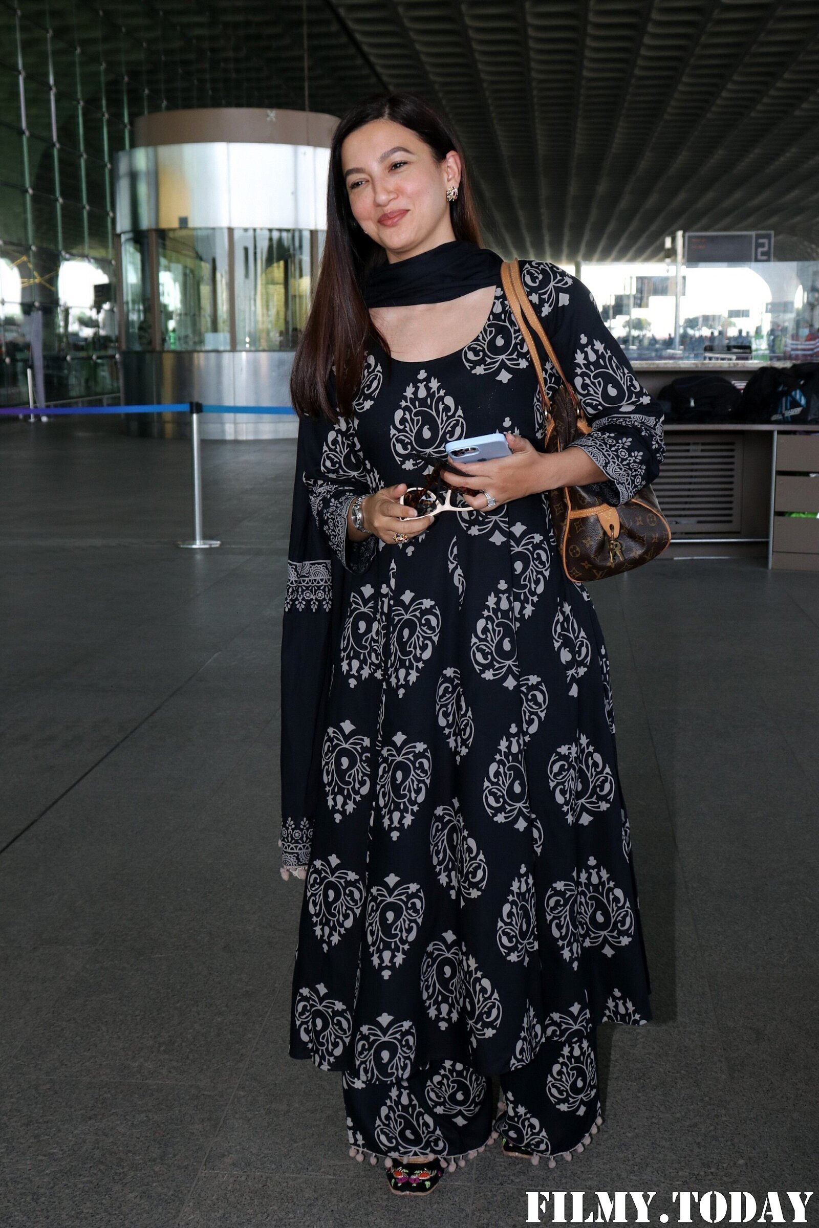 Gauhar Khan - Photos: Celebs Spotted At Airport | Picture 1862193