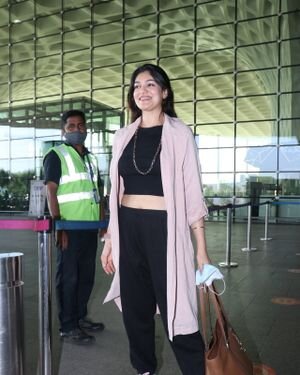 Aditi Gautam - Photos: Celebs Spotted At Airport