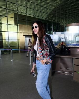 Sonnalli Seygall - Photos: Celebs Spotted At Airport | Picture 1862167