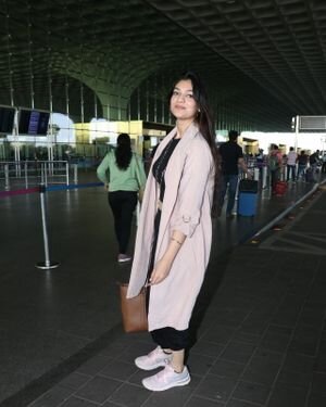 Aditi Gautam - Photos: Celebs Spotted At Airport | Picture 1862107