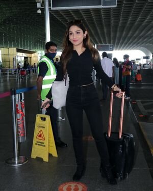 Donal Bisht - Photos: Celebs Spotted At Airport | Picture 1862134