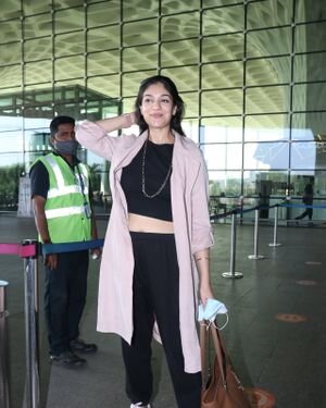 Aditi Gautam - Photos: Celebs Spotted At Airport