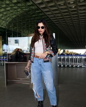 Sonnalli Seygall - Photos: Celebs Spotted At Airport | Picture 1862162