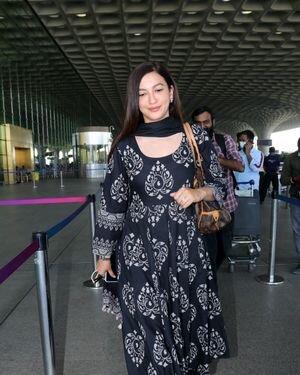 Gauhar Khan - Photos: Celebs Spotted At Airport | Picture 1862198