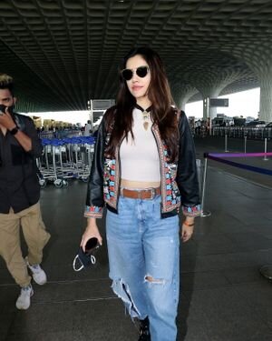 Sonnalli Seygall - Photos: Celebs Spotted At Airport | Picture 1862159