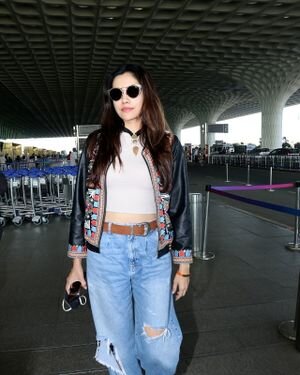 Sonnalli Seygall - Photos: Celebs Spotted At Airport | Picture 1862158