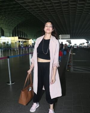 Aditi Gautam - Photos: Celebs Spotted At Airport | Picture 1862112