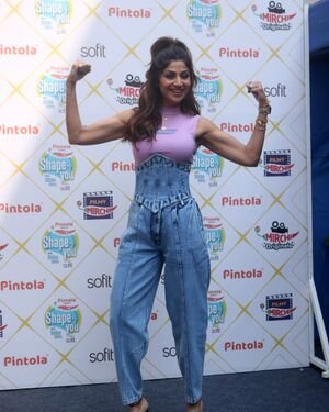 Photos: Shilpa Shetty At The Shoot Of 'Shape Of You' On Filmy Mirchi | Picture 1863949