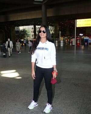 Mahima Makwana - Photos: Celebs Spotted At Airport | Picture 1864783