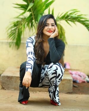 Ashu Reddy Latest Photos | Picture 1856688