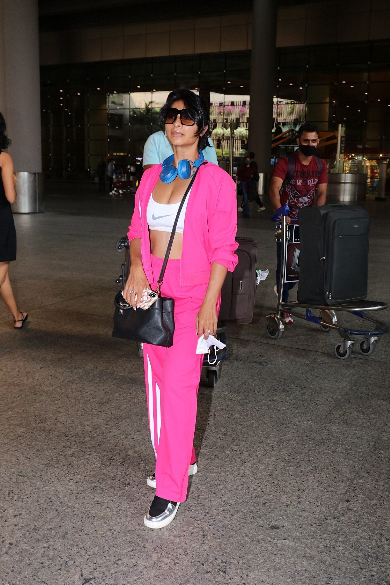 Tanisha Mukherjee - Photos: Celebs Spotted At Airport | Picture 1858110
