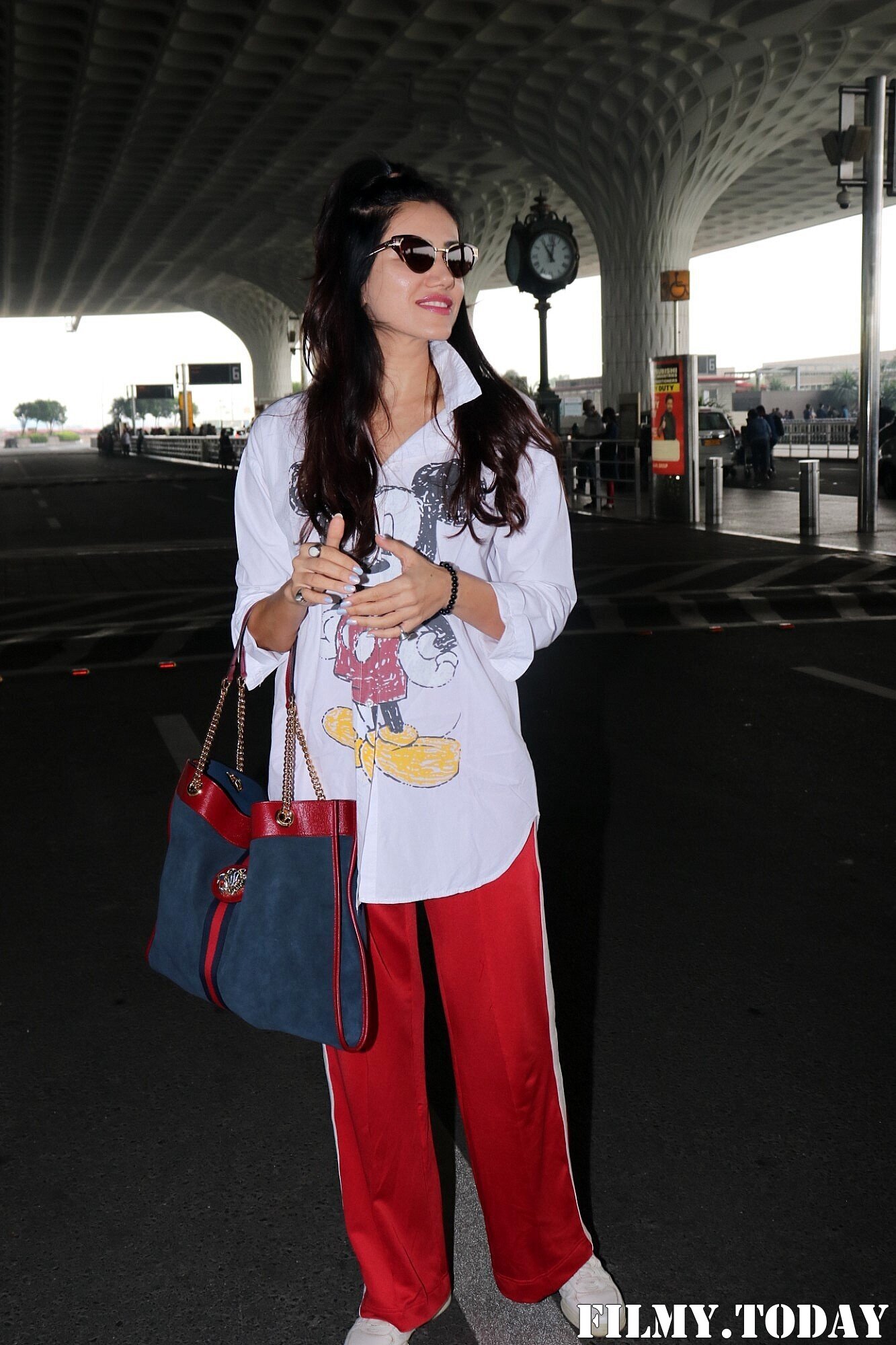 Sonnalli Seygall - Photos: Celebs Spotted At Airport | Picture 1858167