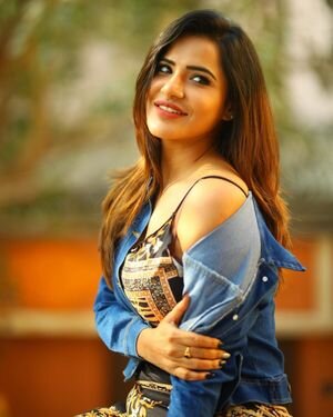 Ashu Reddy Latest Photos | Picture 1858984