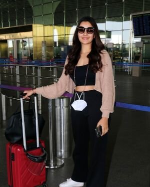 Rukshar Dhillon - Photos: Celebs Spotted At Airport | Picture 1859098